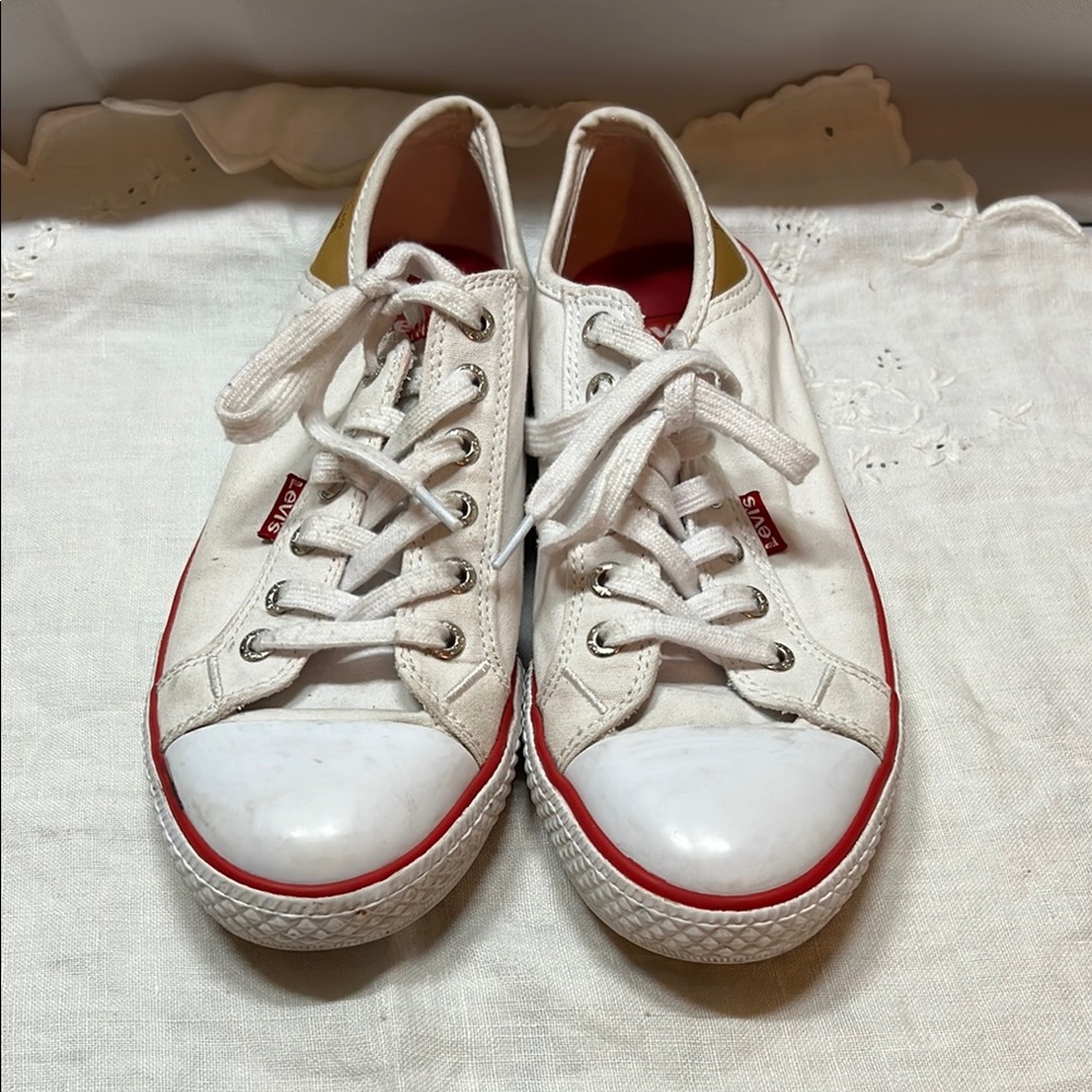 Levi’s - White and Red Canvas Sneakers 7.5‎